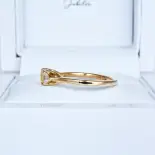 Pierścionek zaręczynowy z żółtym diamentem Fancy Vivid Yellow